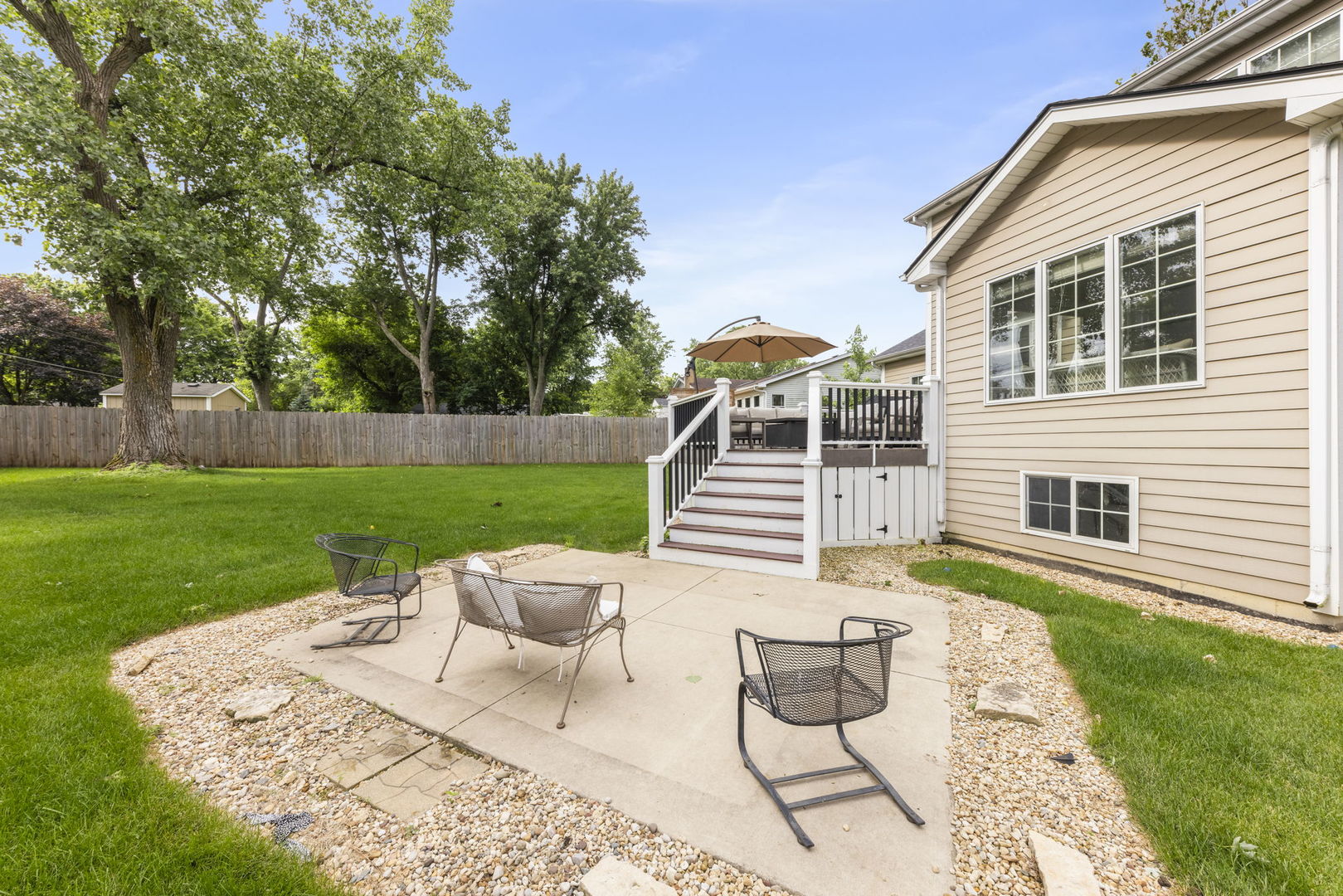 1N003 Richard Avenue