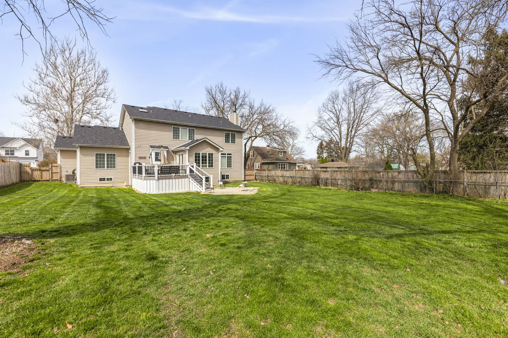 1N003 Richard Avenue