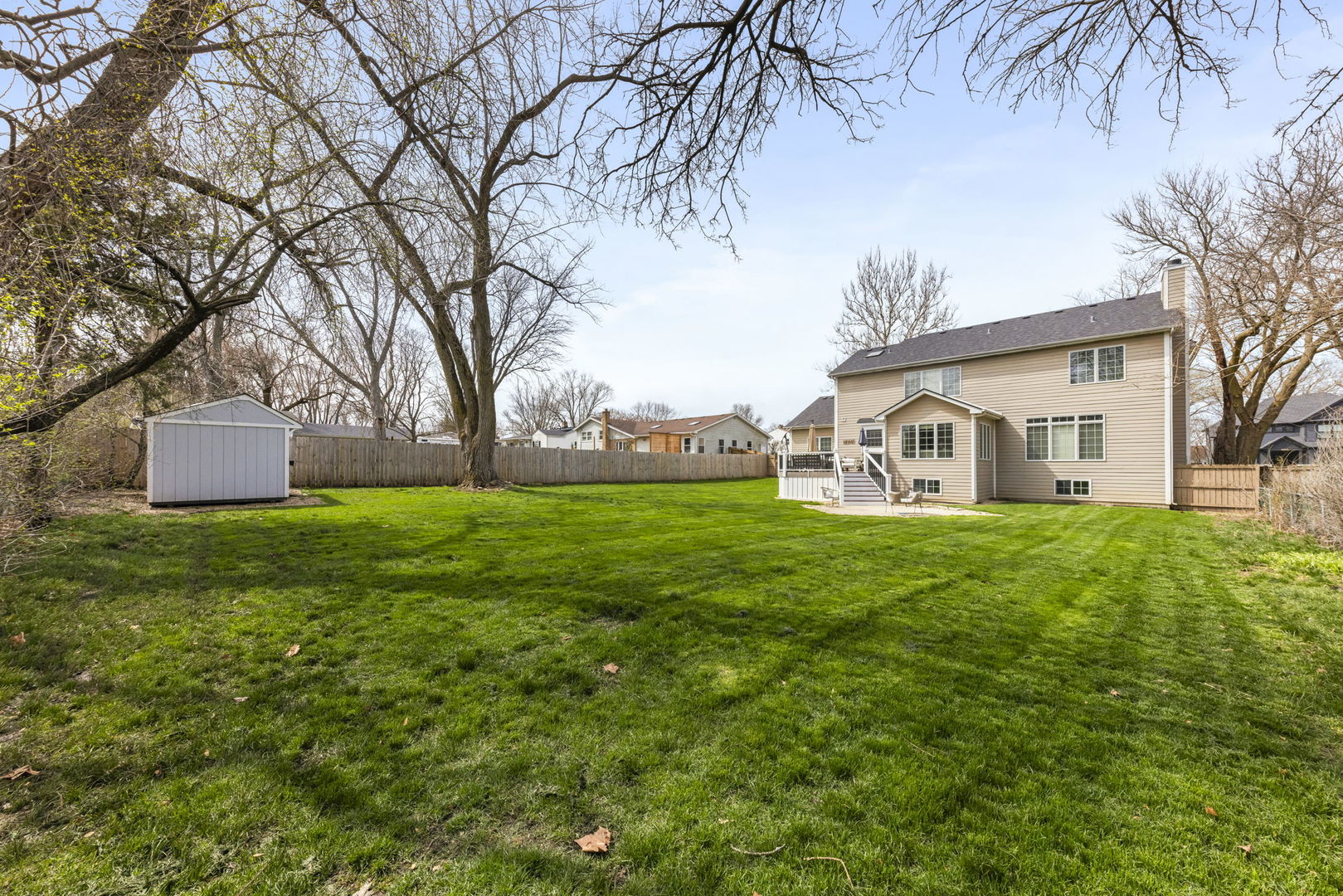 1N003 Richard Avenue