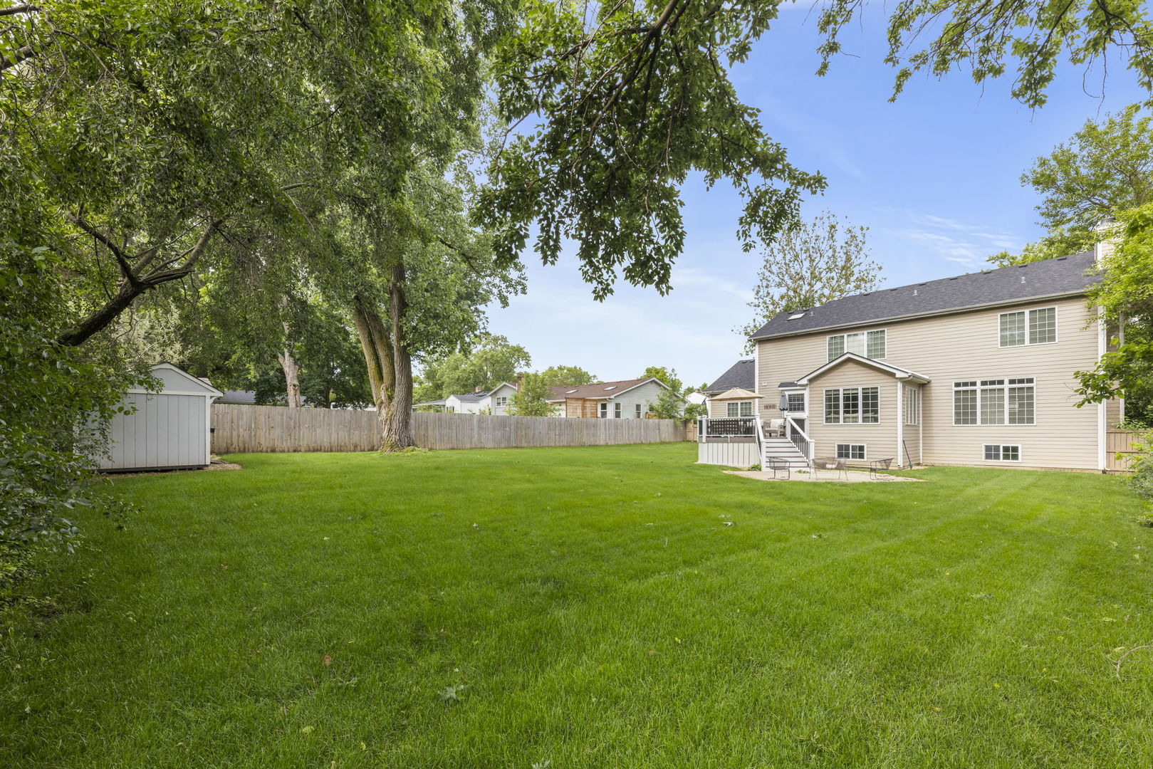 1N003 Richard Avenue