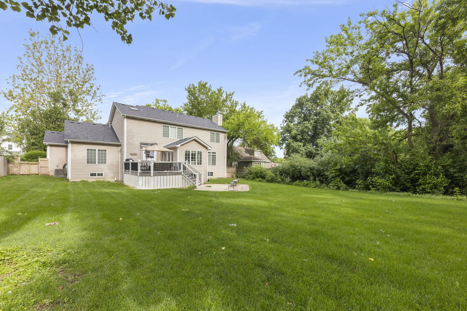 1N003 Richard Avenue
