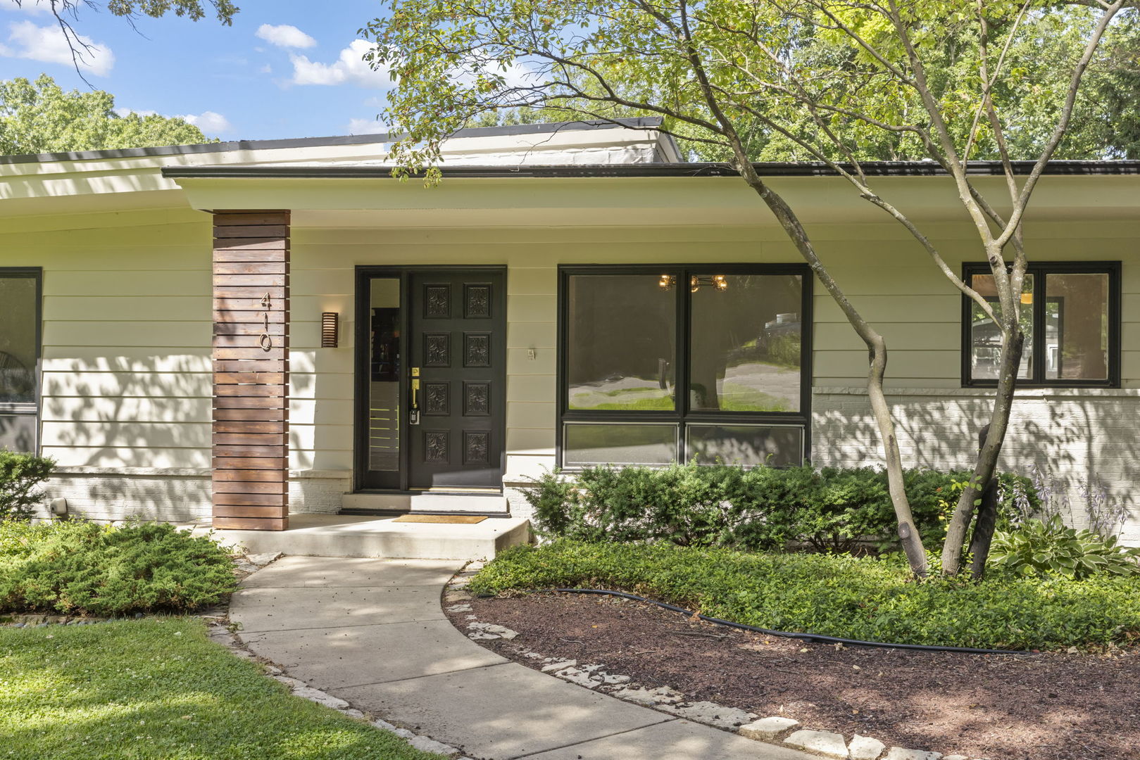 3N410 Maple Court