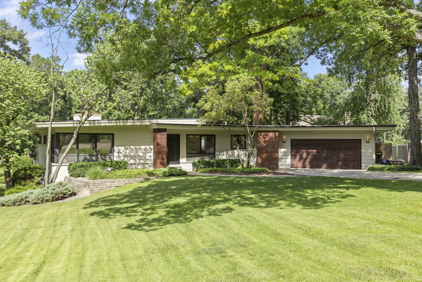 3N410 Maple Court