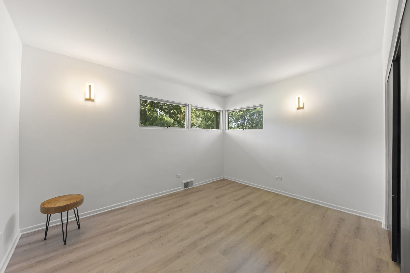 3N410 Maple Court