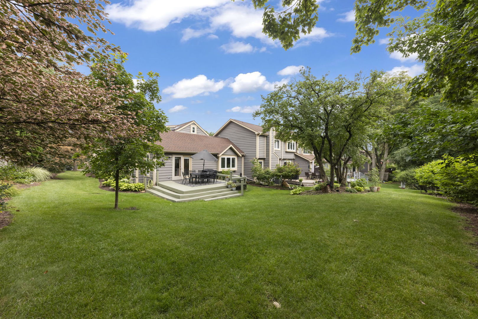 528 W Evergreen Street