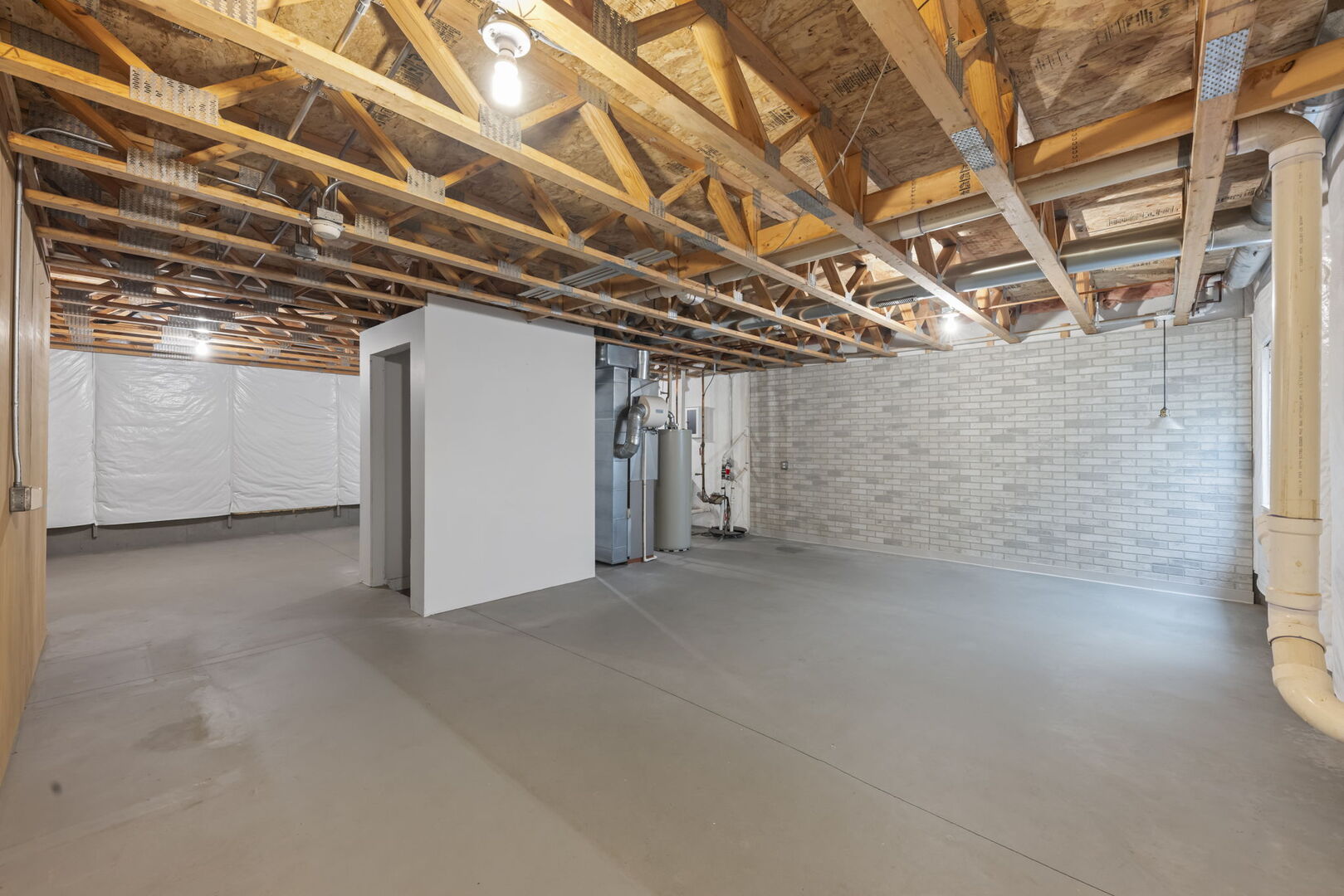 631 Dunhill Lane