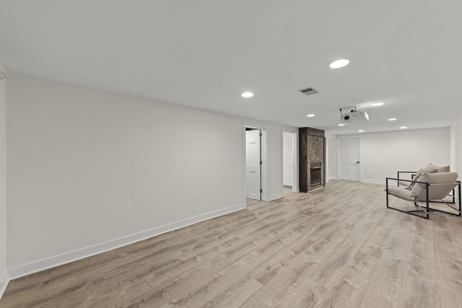 2N180 Mildred Avenue