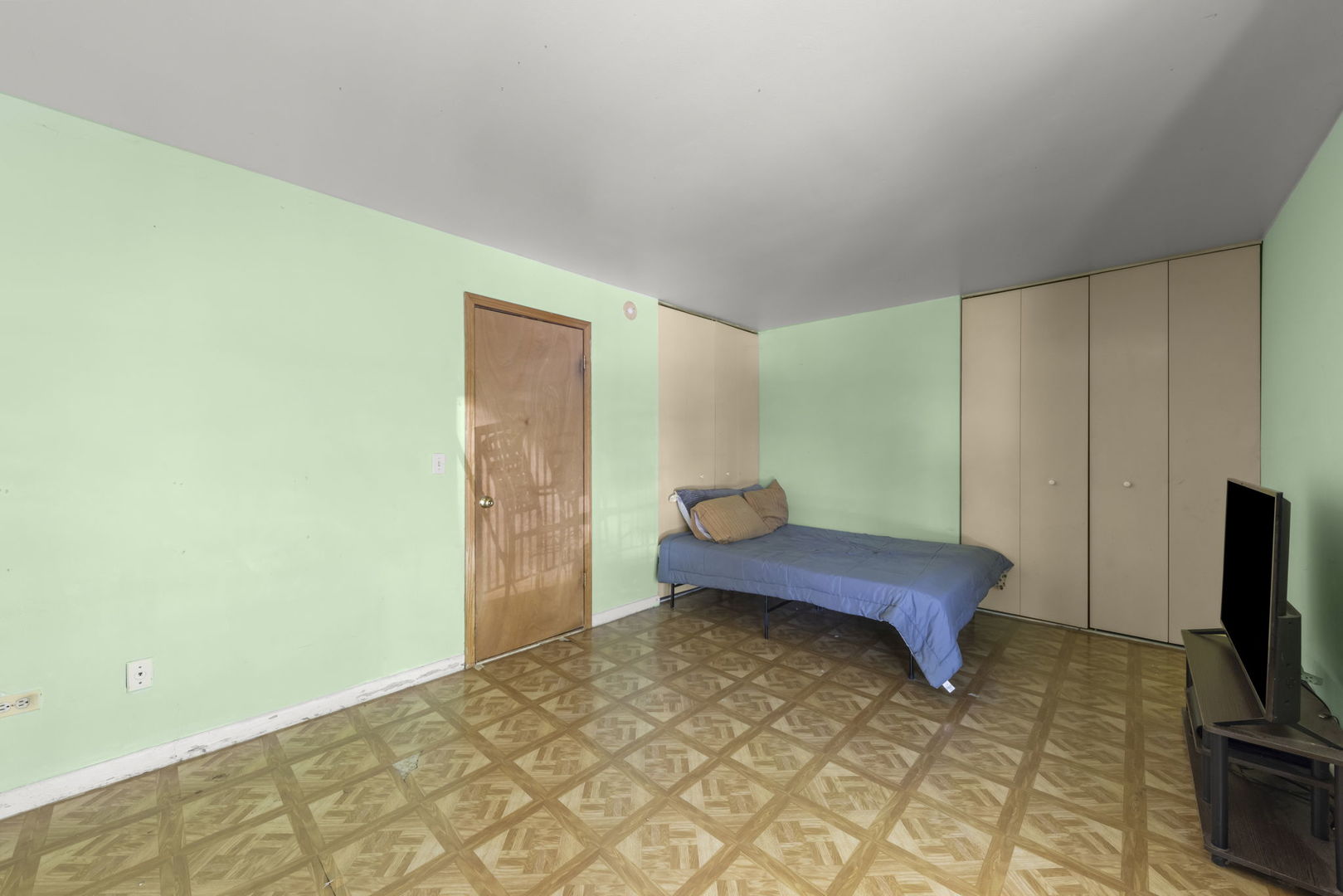 743 E Fullerton Avenue Unit: 108