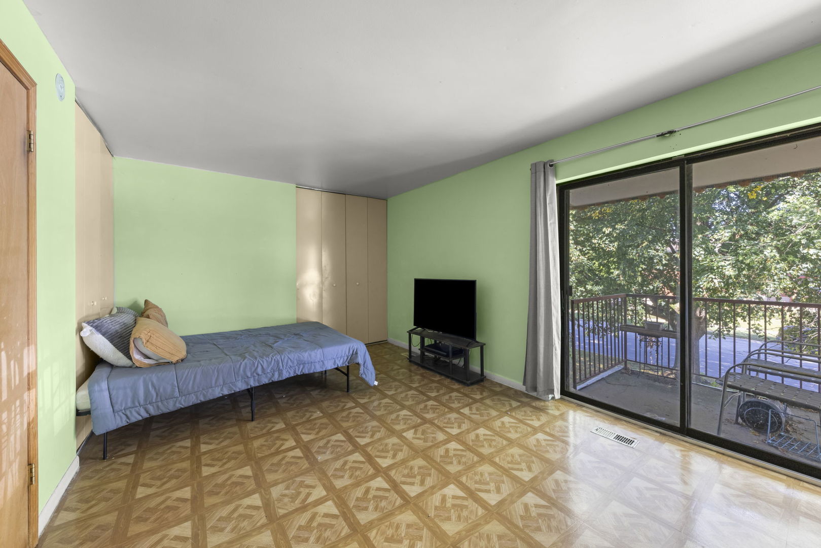 743 E Fullerton Avenue Unit: 108