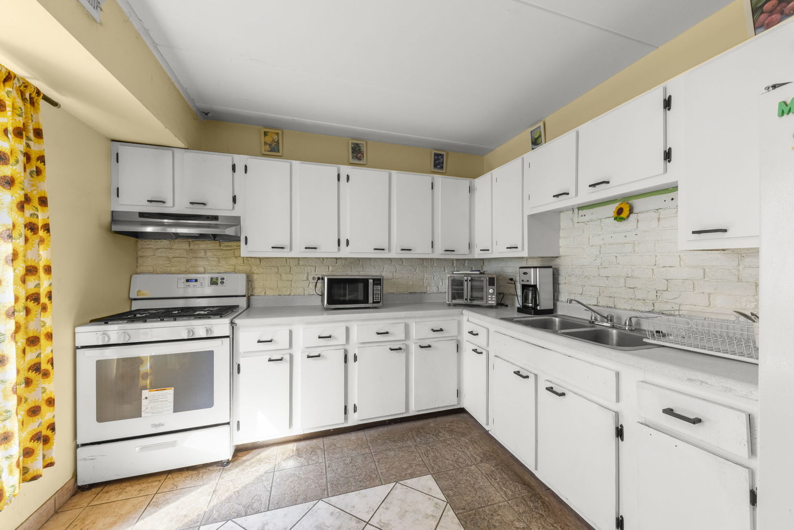 743 E Fullerton Avenue Unit: 108