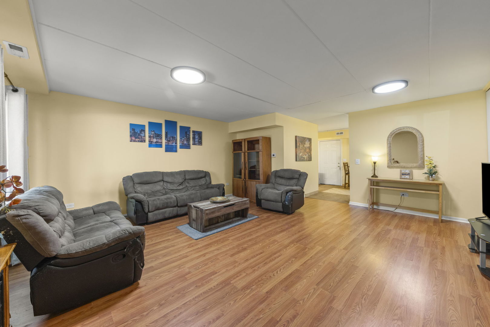 743 E Fullerton Avenue Unit: 108