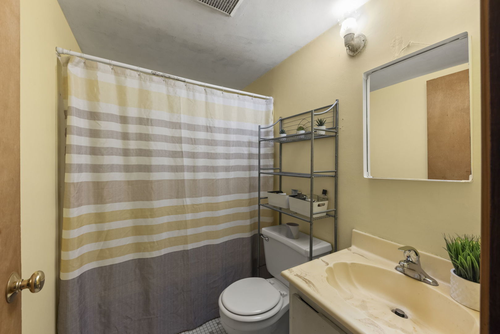 743 E Fullerton Avenue Unit: 108