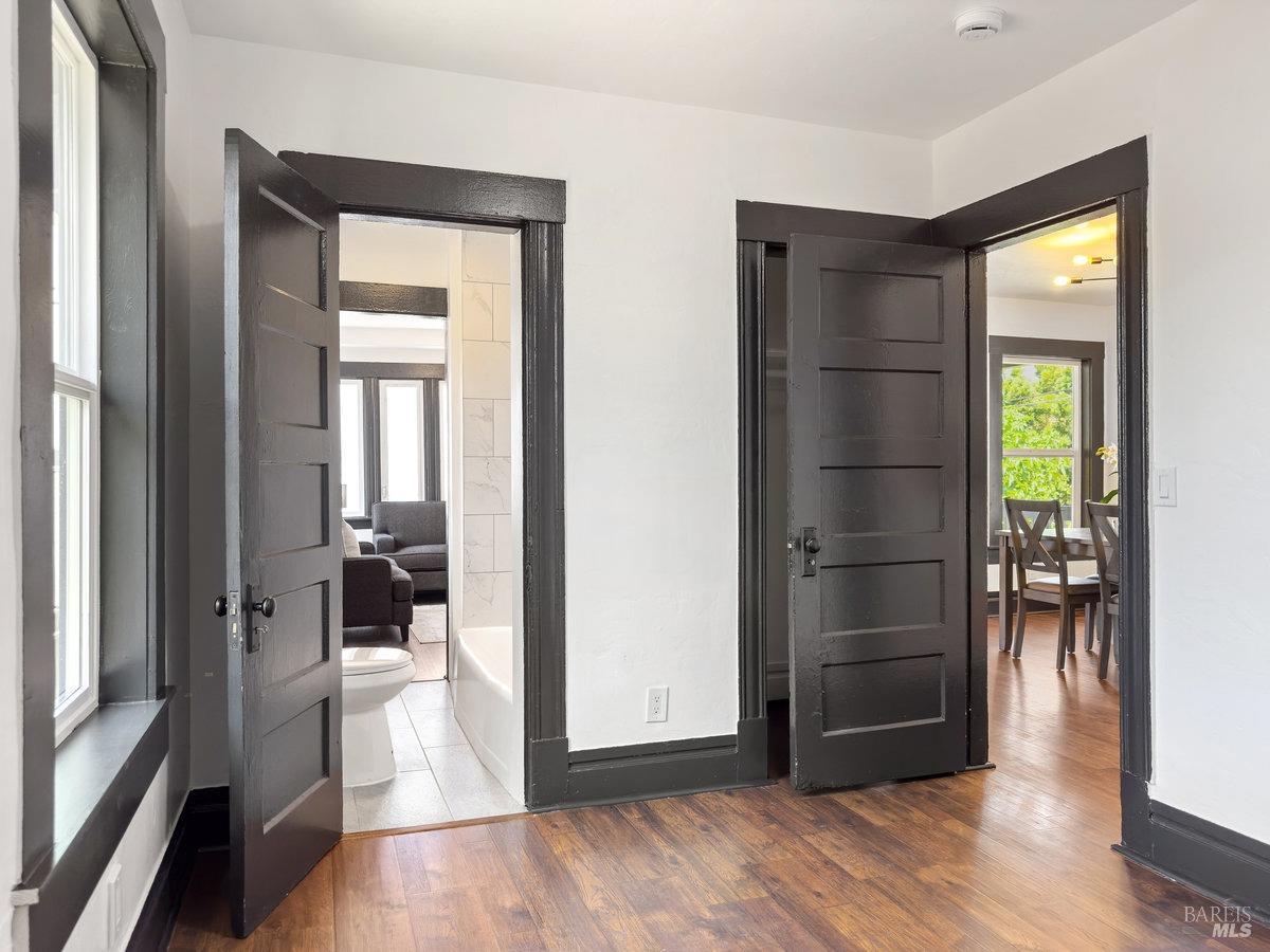 210 El Dorado Street