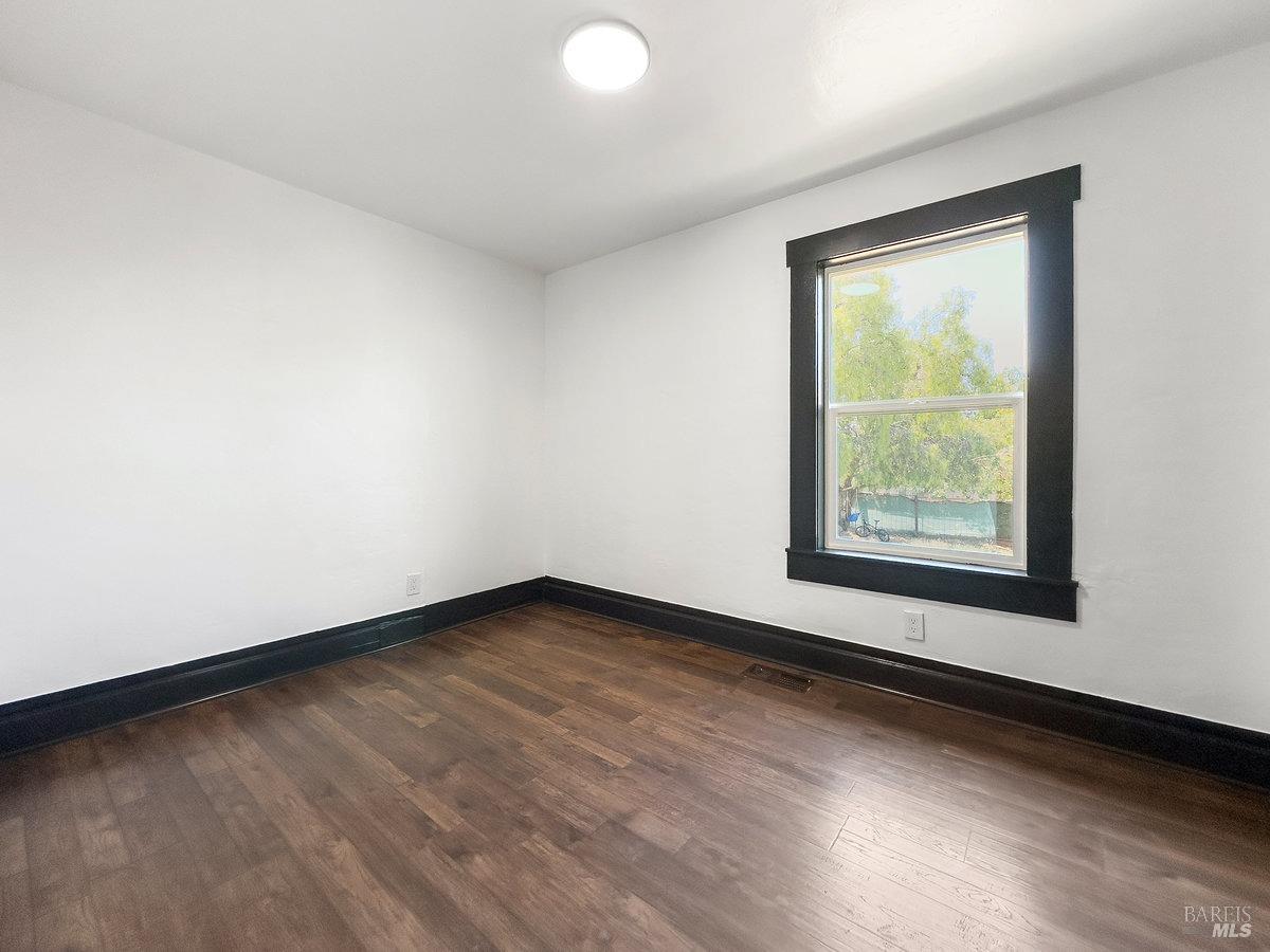 210 El Dorado Street