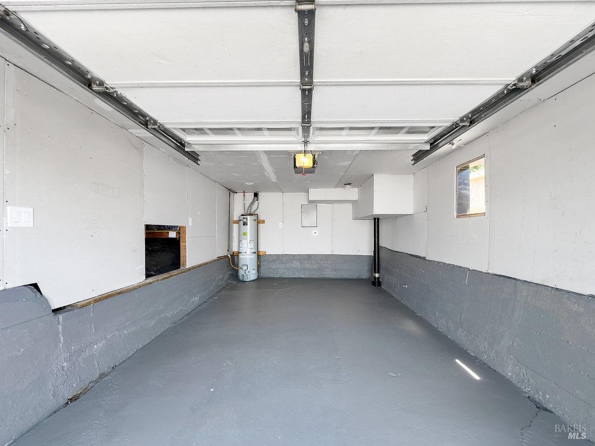 210 El Dorado Street