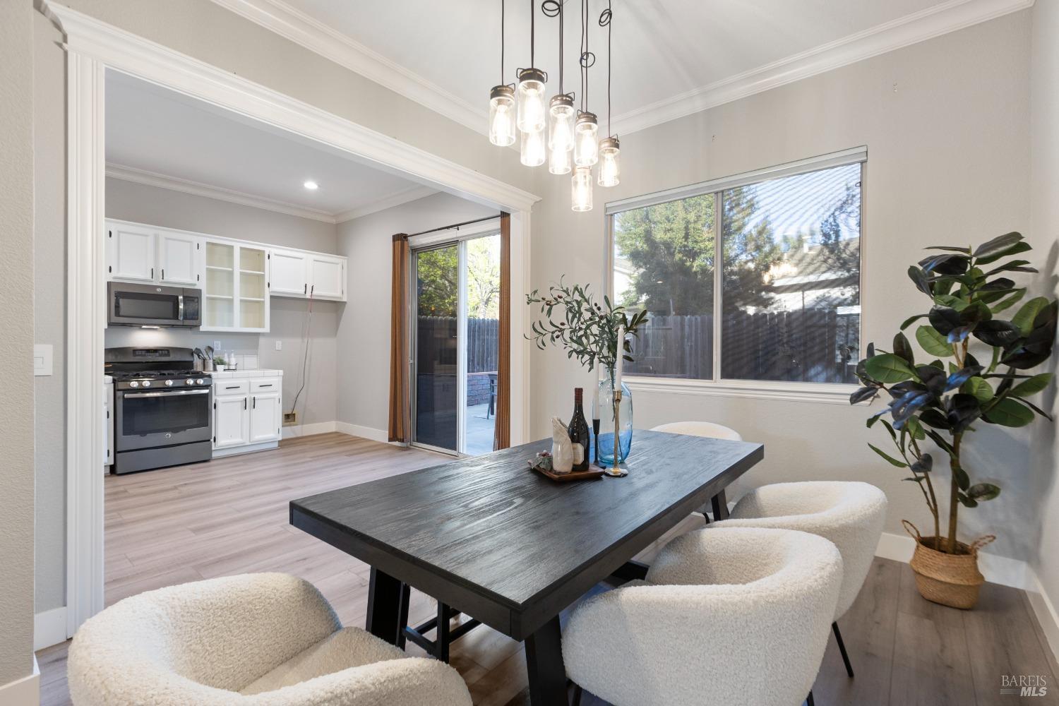 3930 Shaker Run Circle