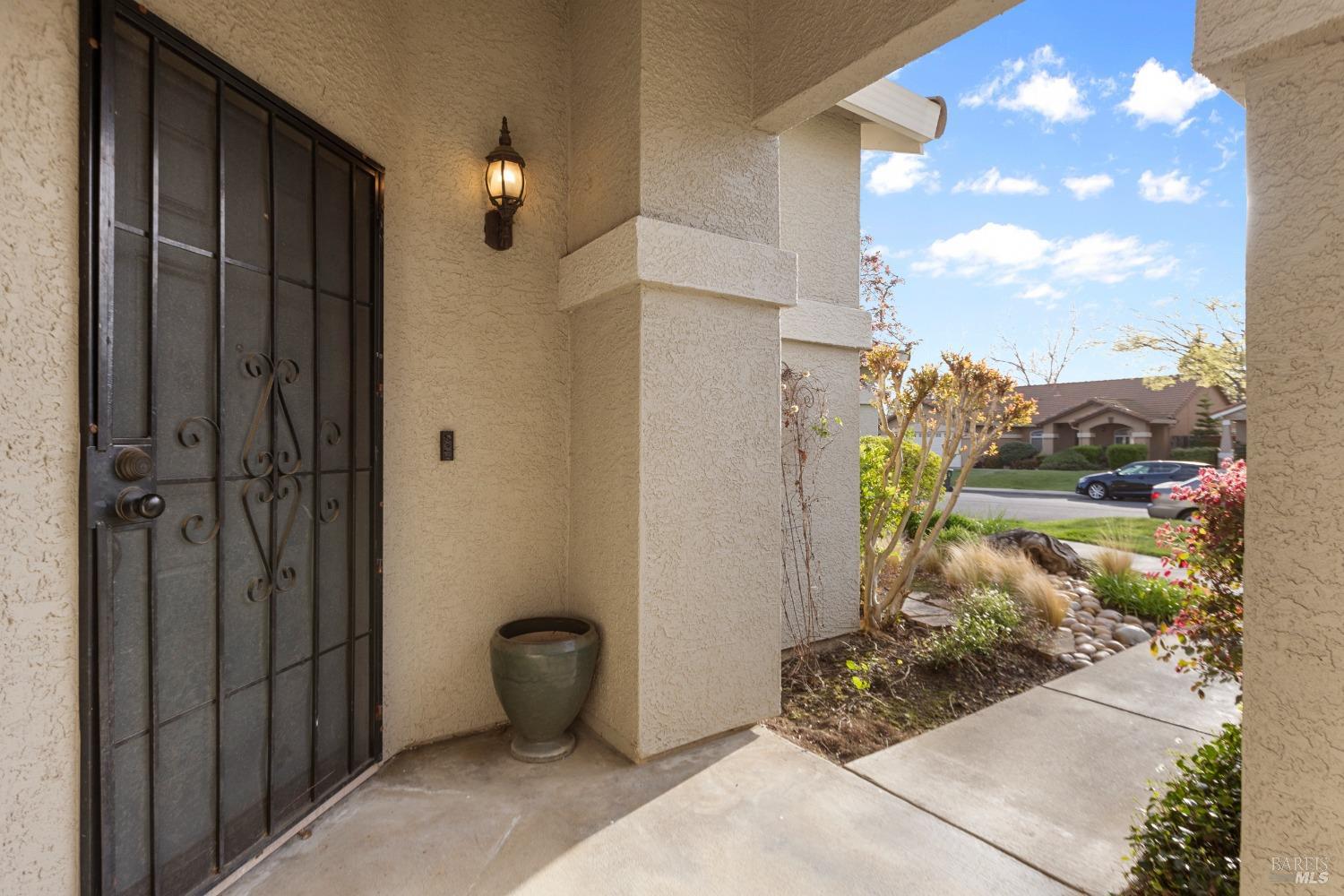 3930 Shaker Run Circle