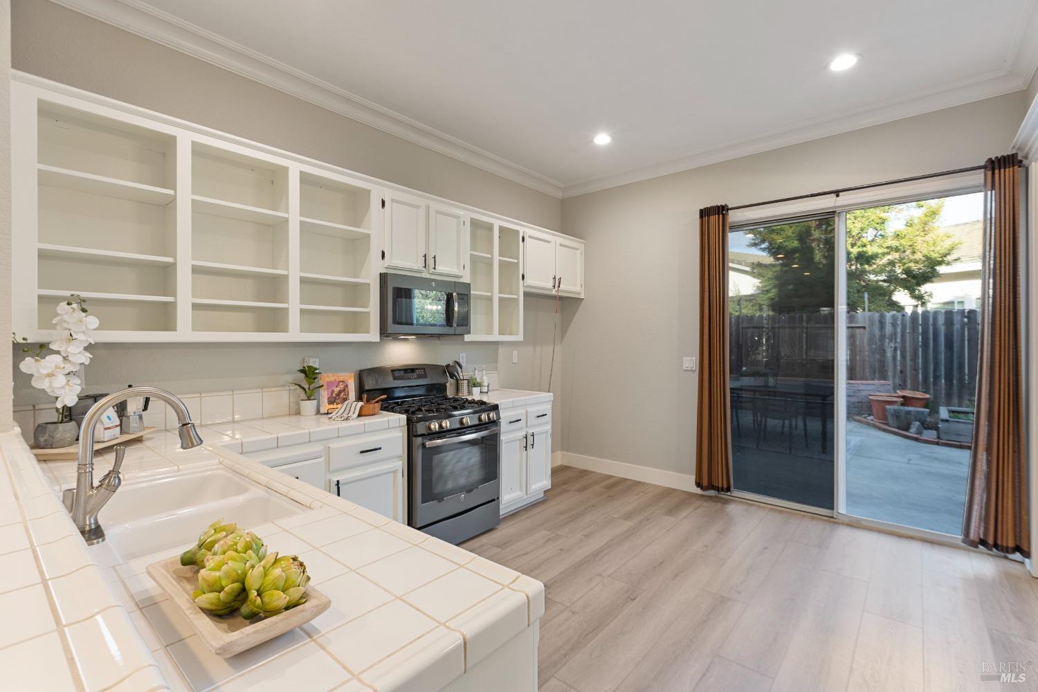 3930 Shaker Run Circle