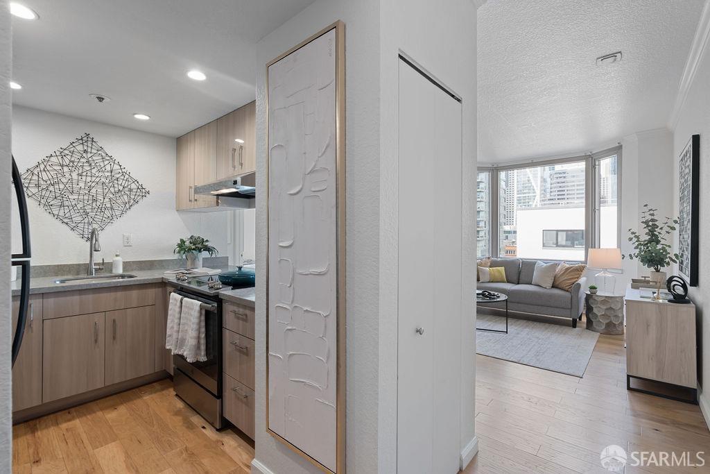 201 Harrison Street # 720