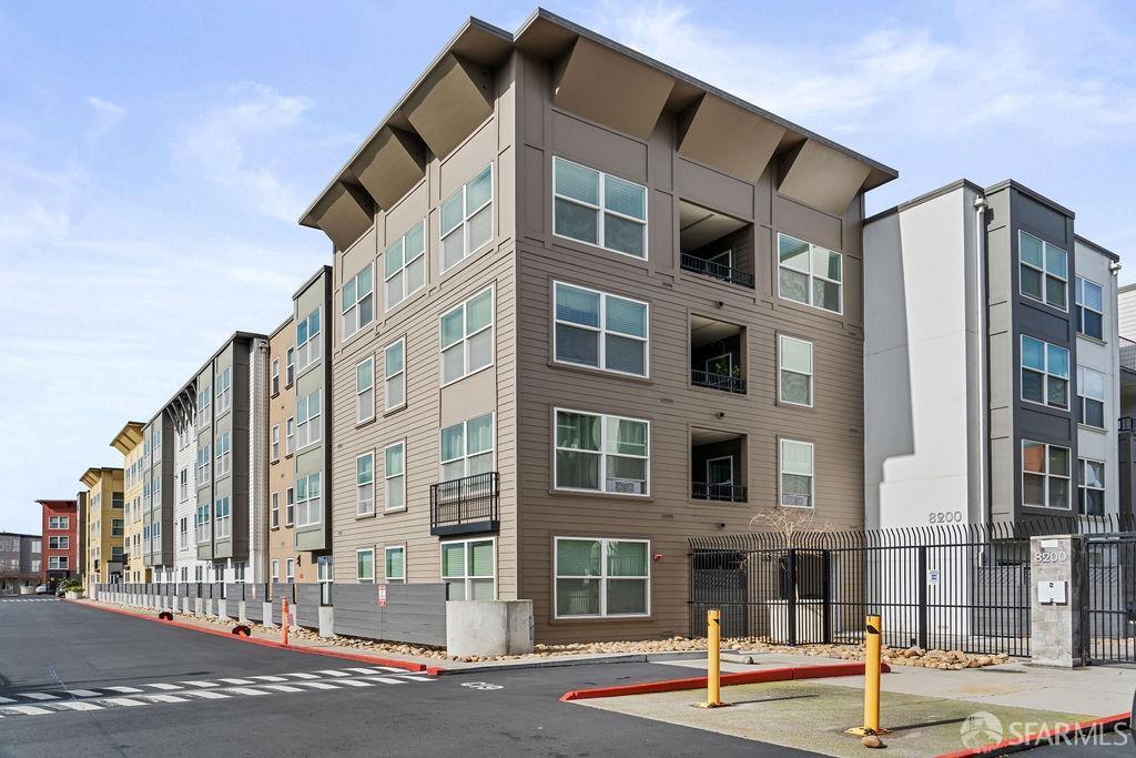 8200 Oceanview Terrace # 115