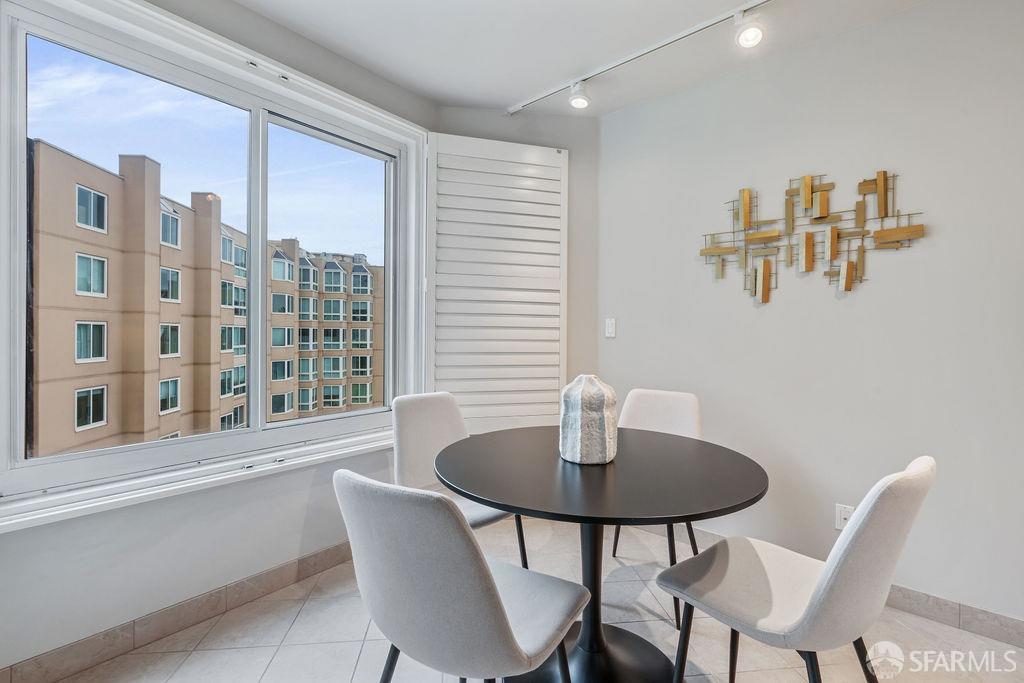 240 Lombard Street # 738