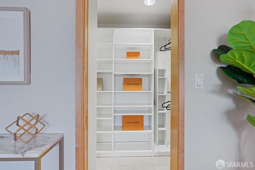 240 Lombard Street # 738