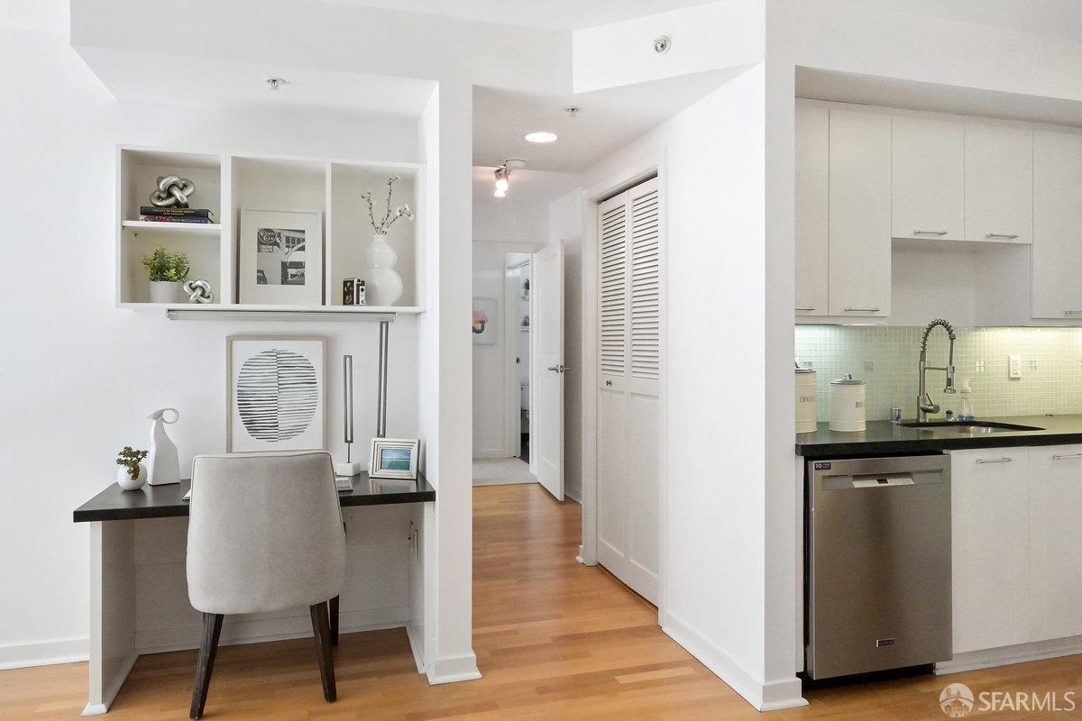 170 King Street # 714