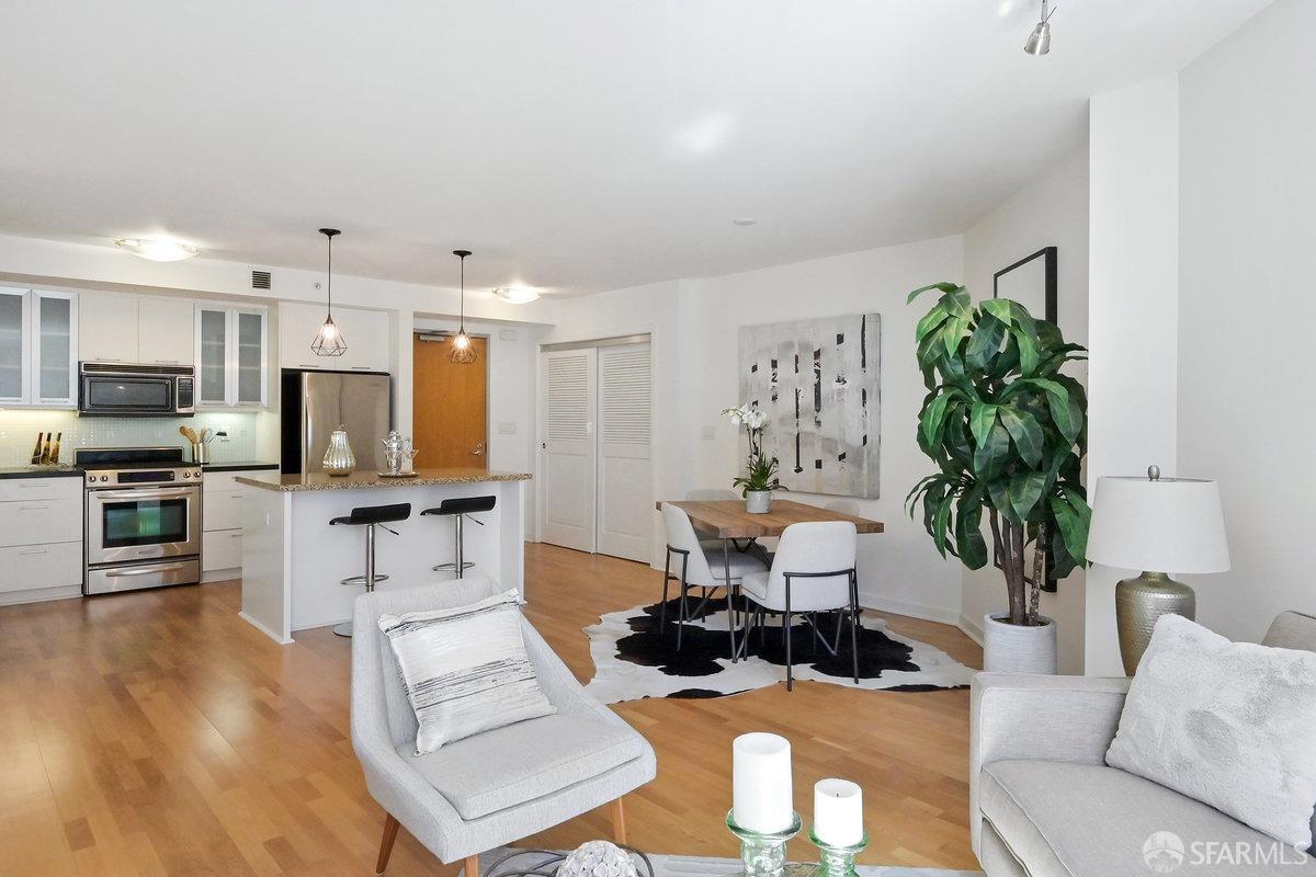 170 King Street # 714