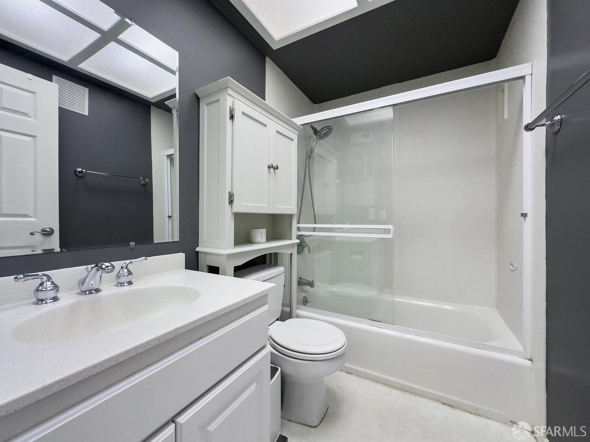 2493 Camino De Jugar