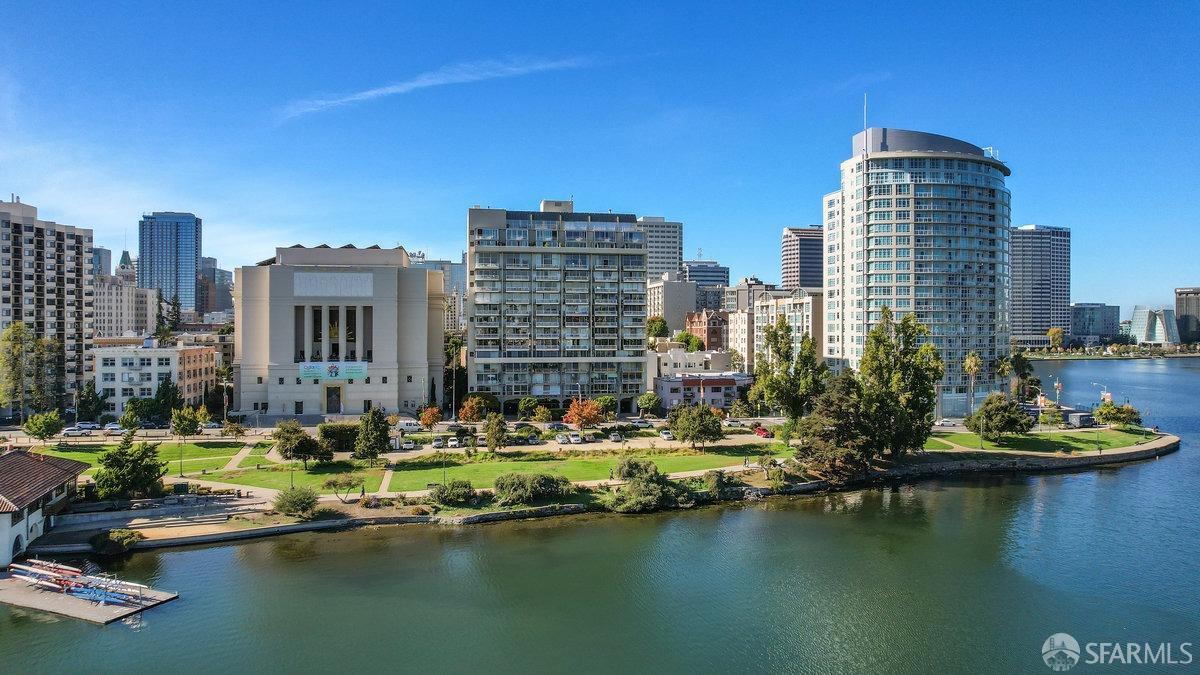 1555 Lakeside Drive # 22