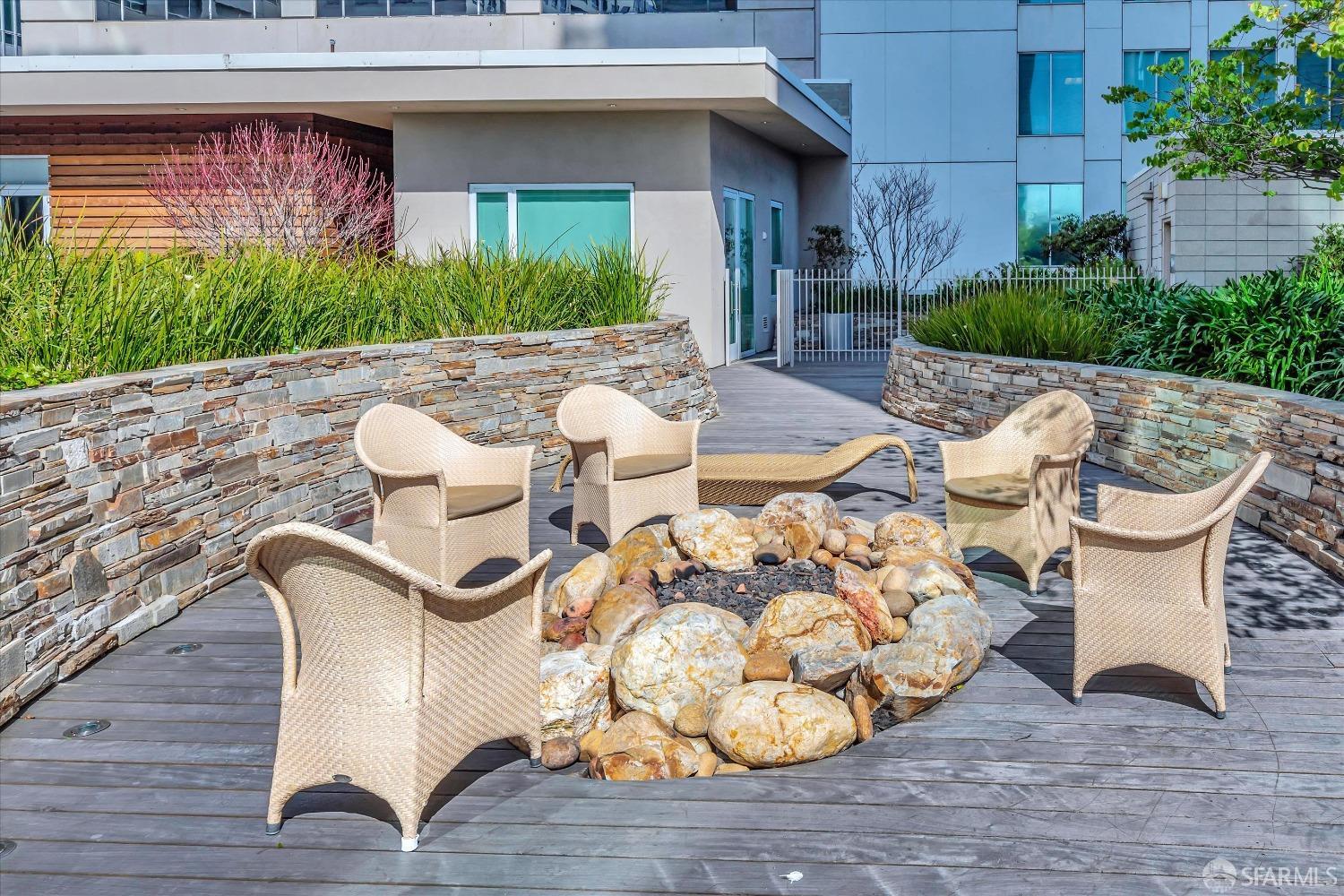 1160 Mission Street # 2005