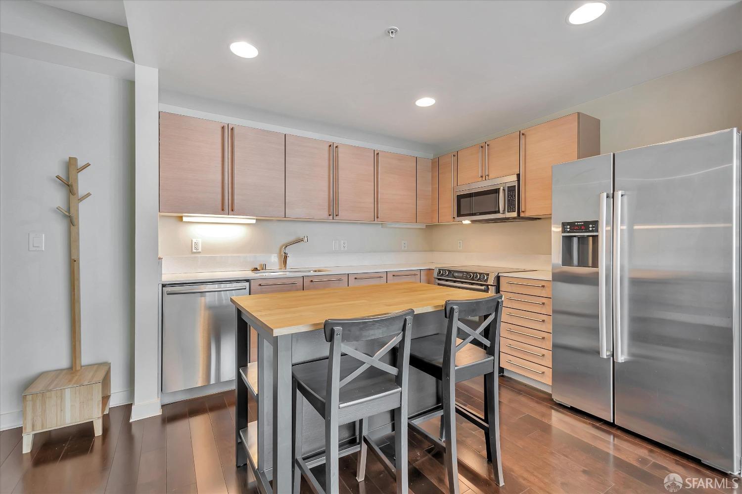 1160 Mission Street # 2005