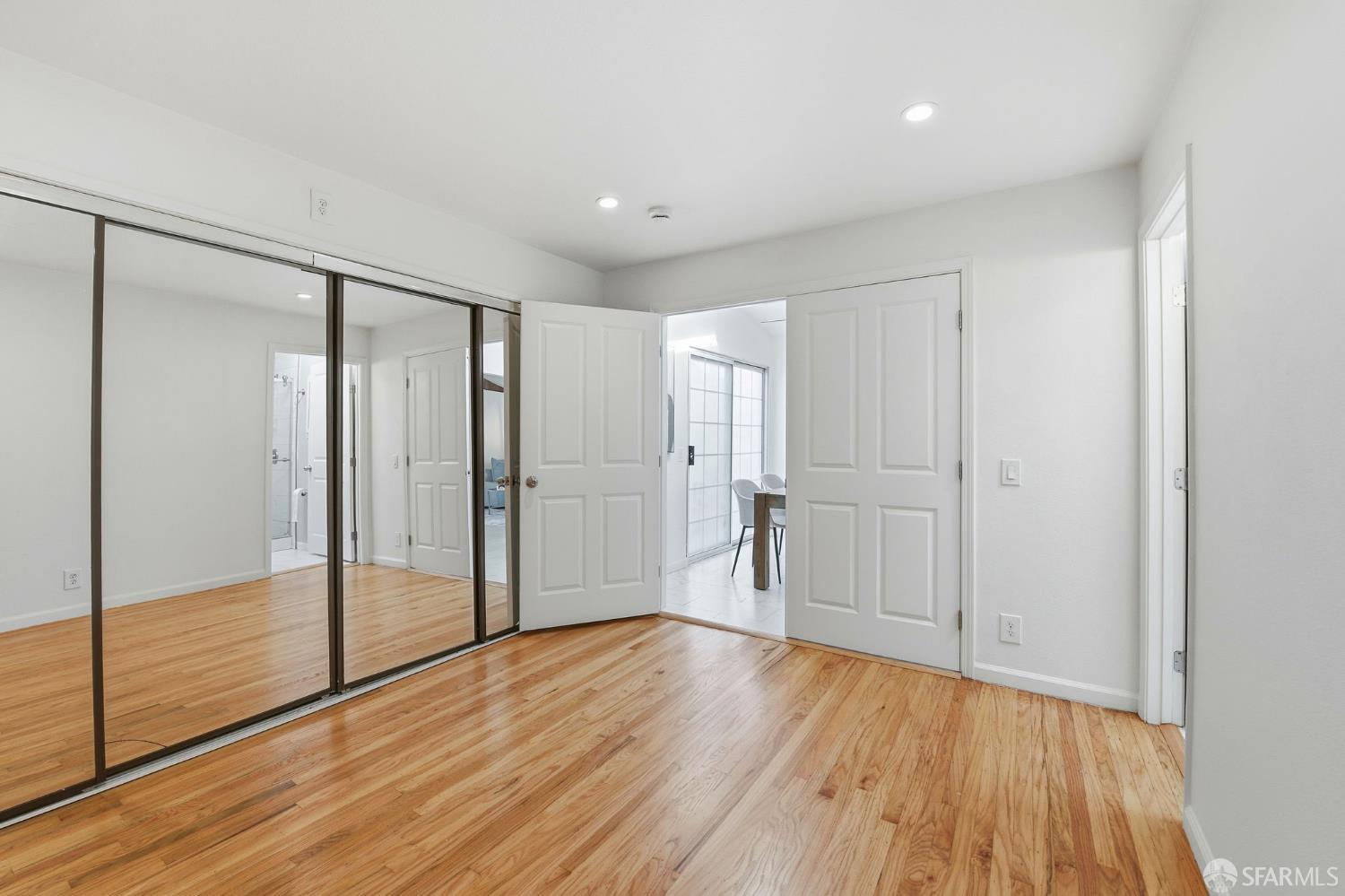 2671 Hawthorne Avenue