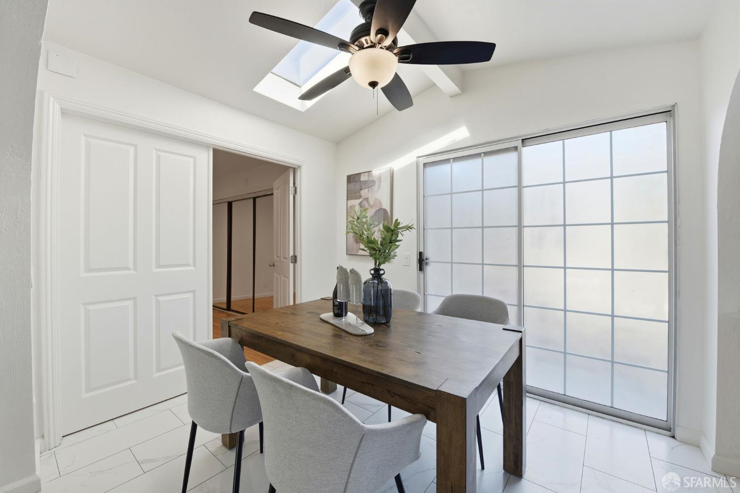 2671 Hawthorne Avenue