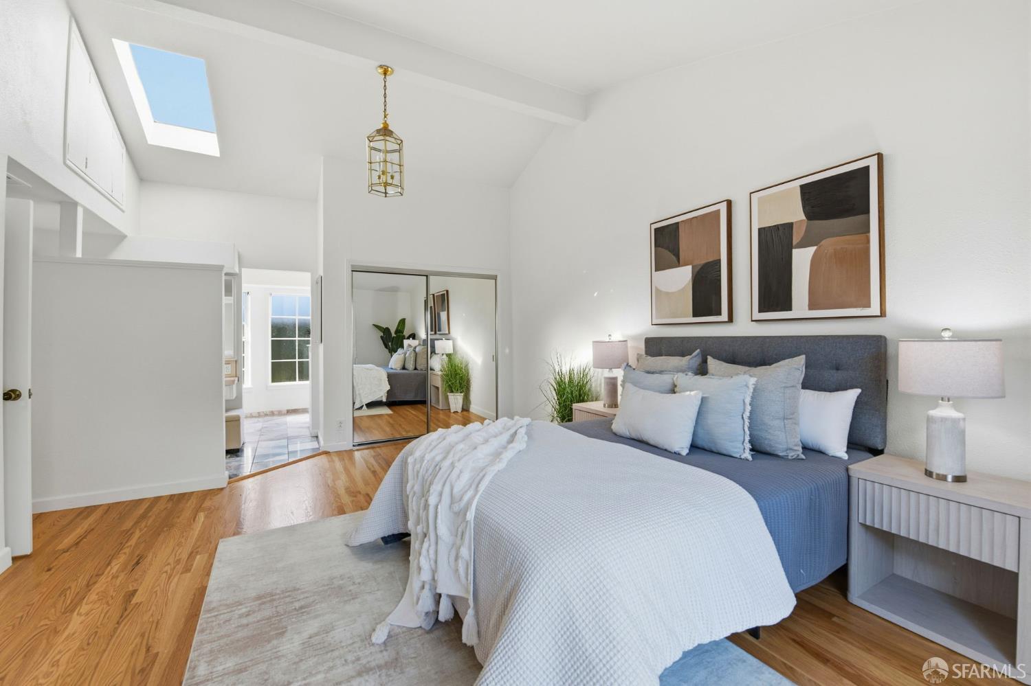 2671 Hawthorne Avenue