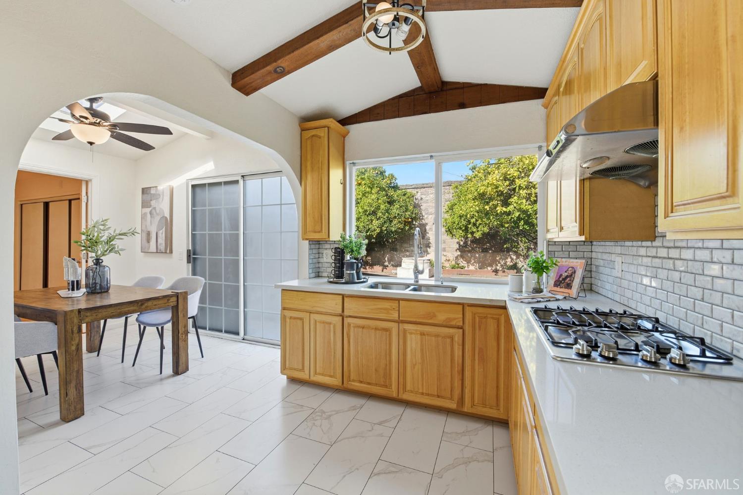 2671 Hawthorne Avenue