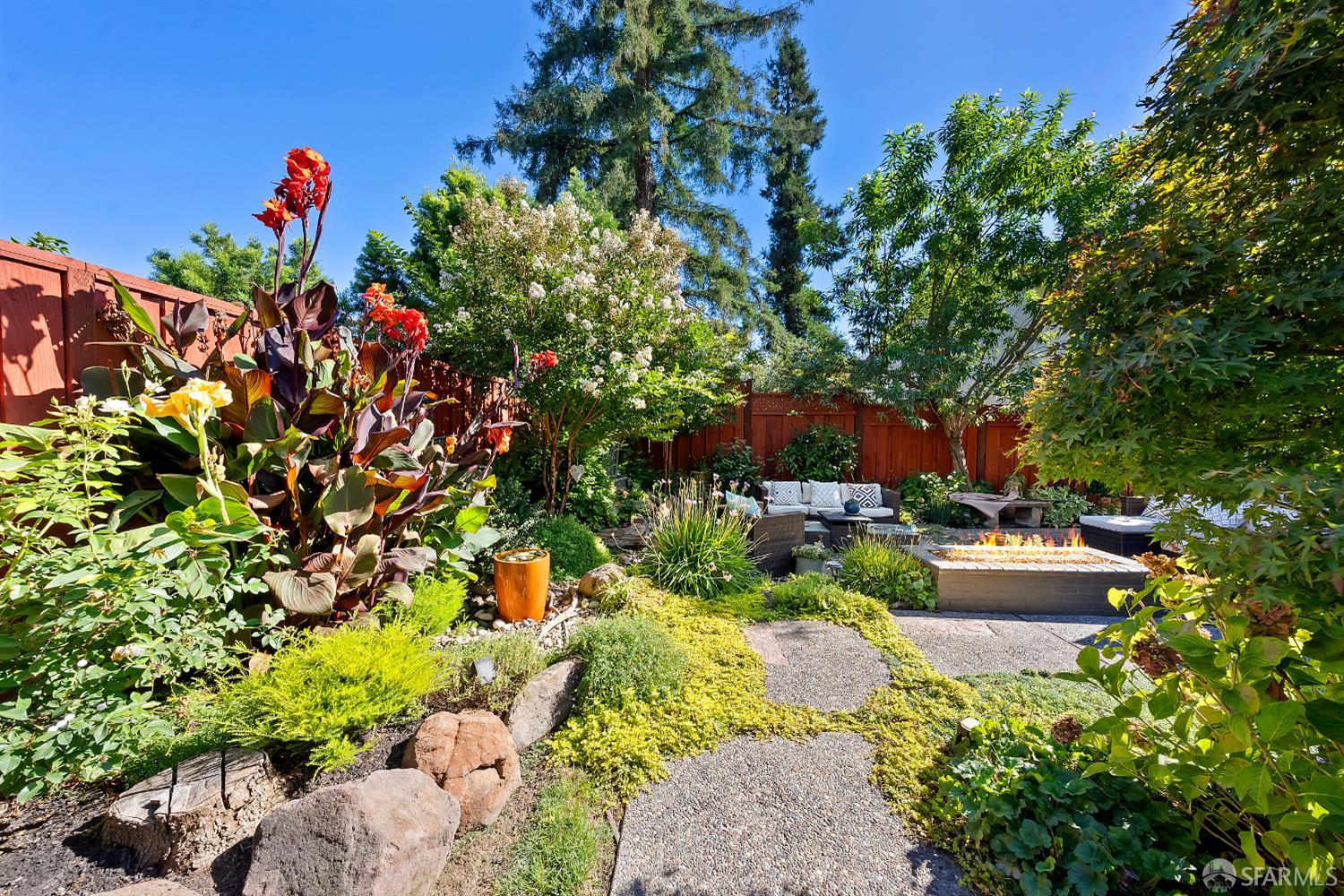 3299 Runnymede Court