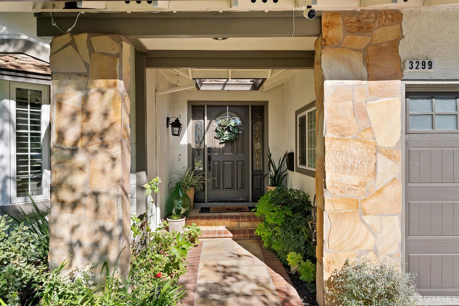 3299 Runnymede Court