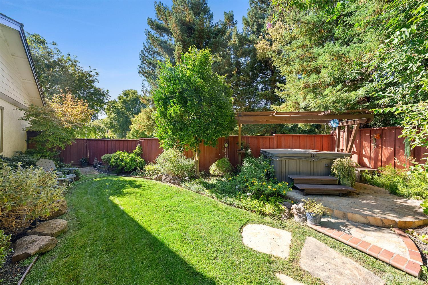 3299 Runnymede Court