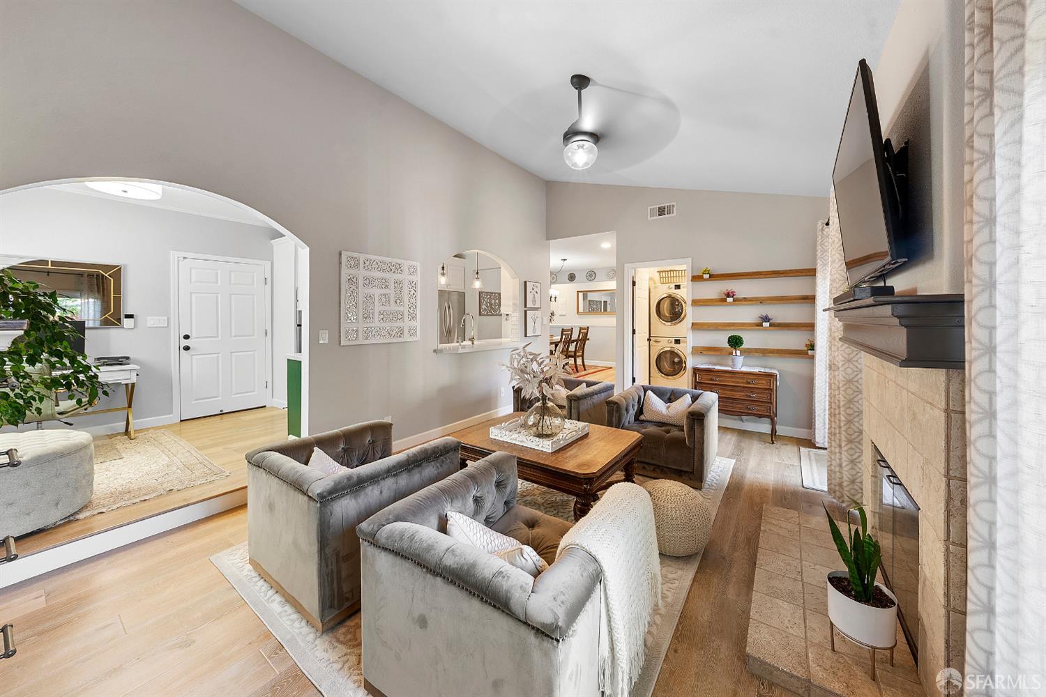 3299 Runnymede Court