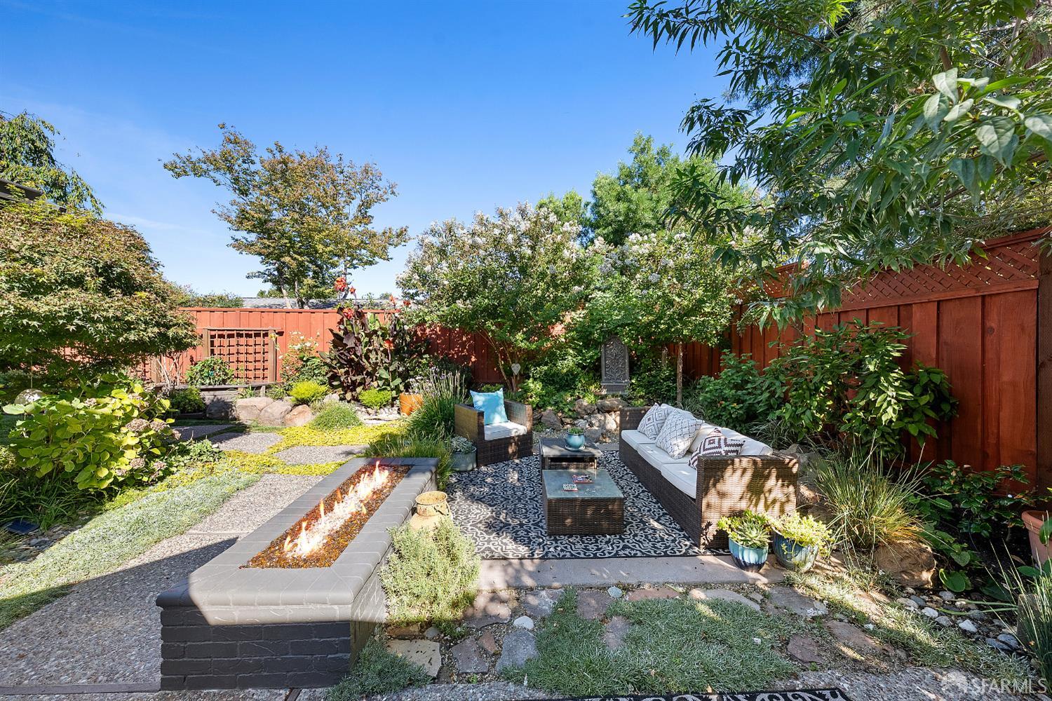 3299 Runnymede Court