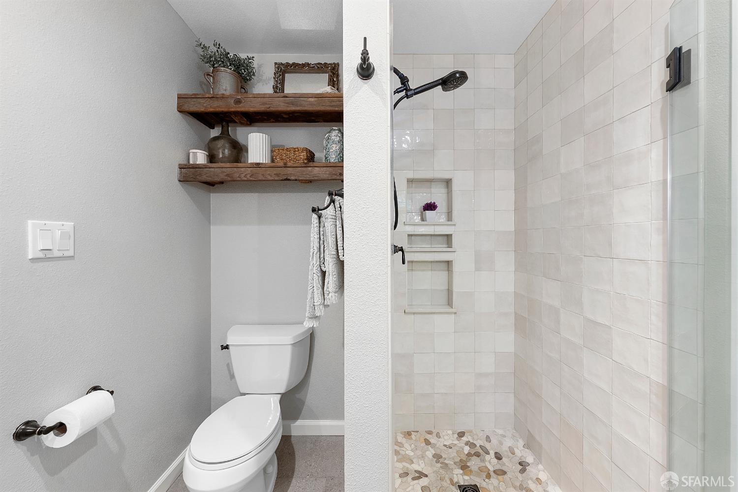 3299 Runnymede Court