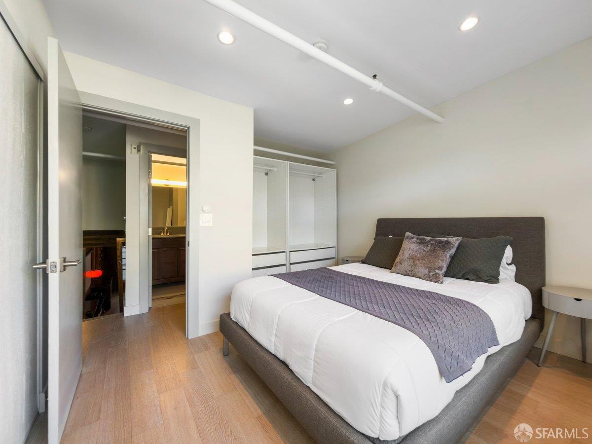 400 Spear Street # 206