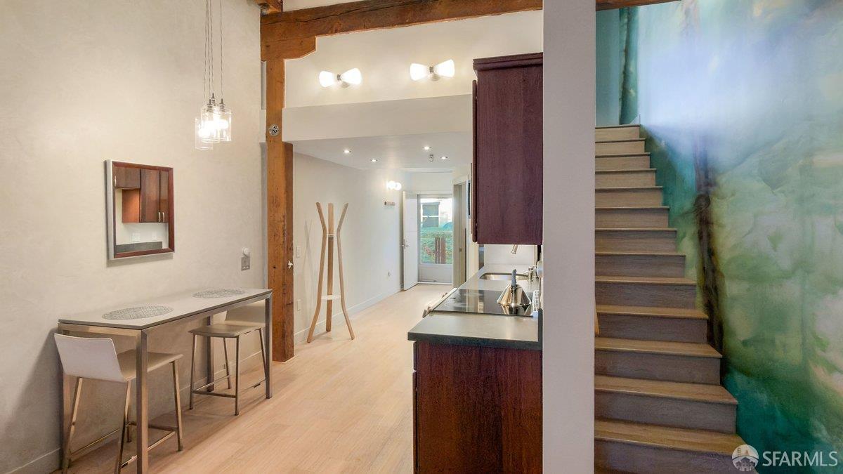 400 Spear Street # 206