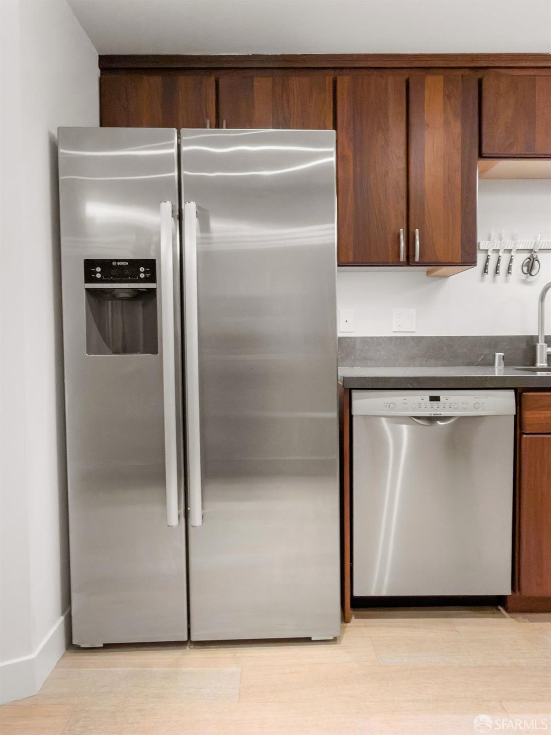 400 Spear Street # 206