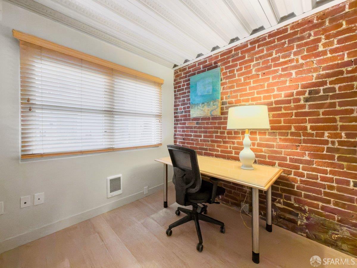 400 Spear Street # 206