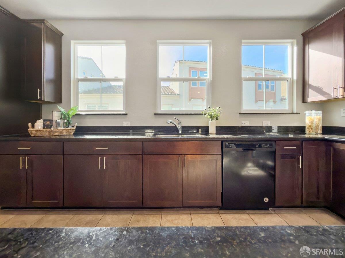 1017 Ocean View Avenue