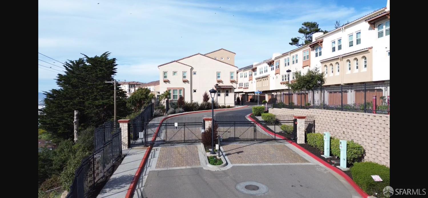 1017 Ocean View Avenue