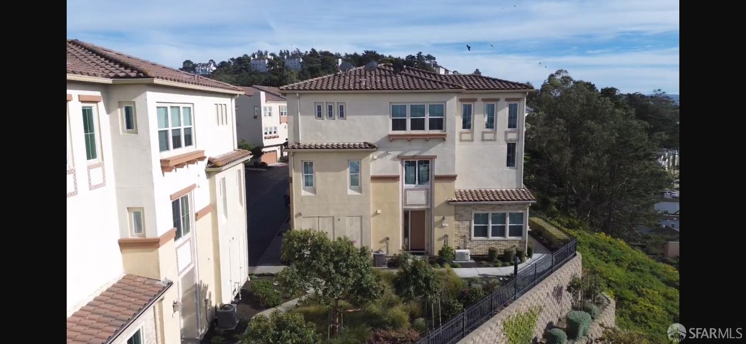 1017 Ocean View Avenue