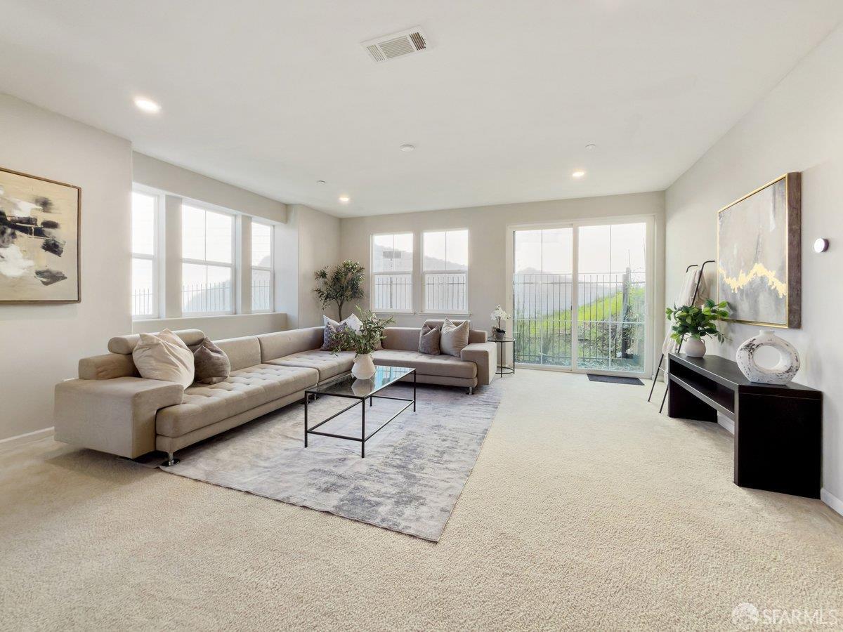 1017 Ocean View Avenue